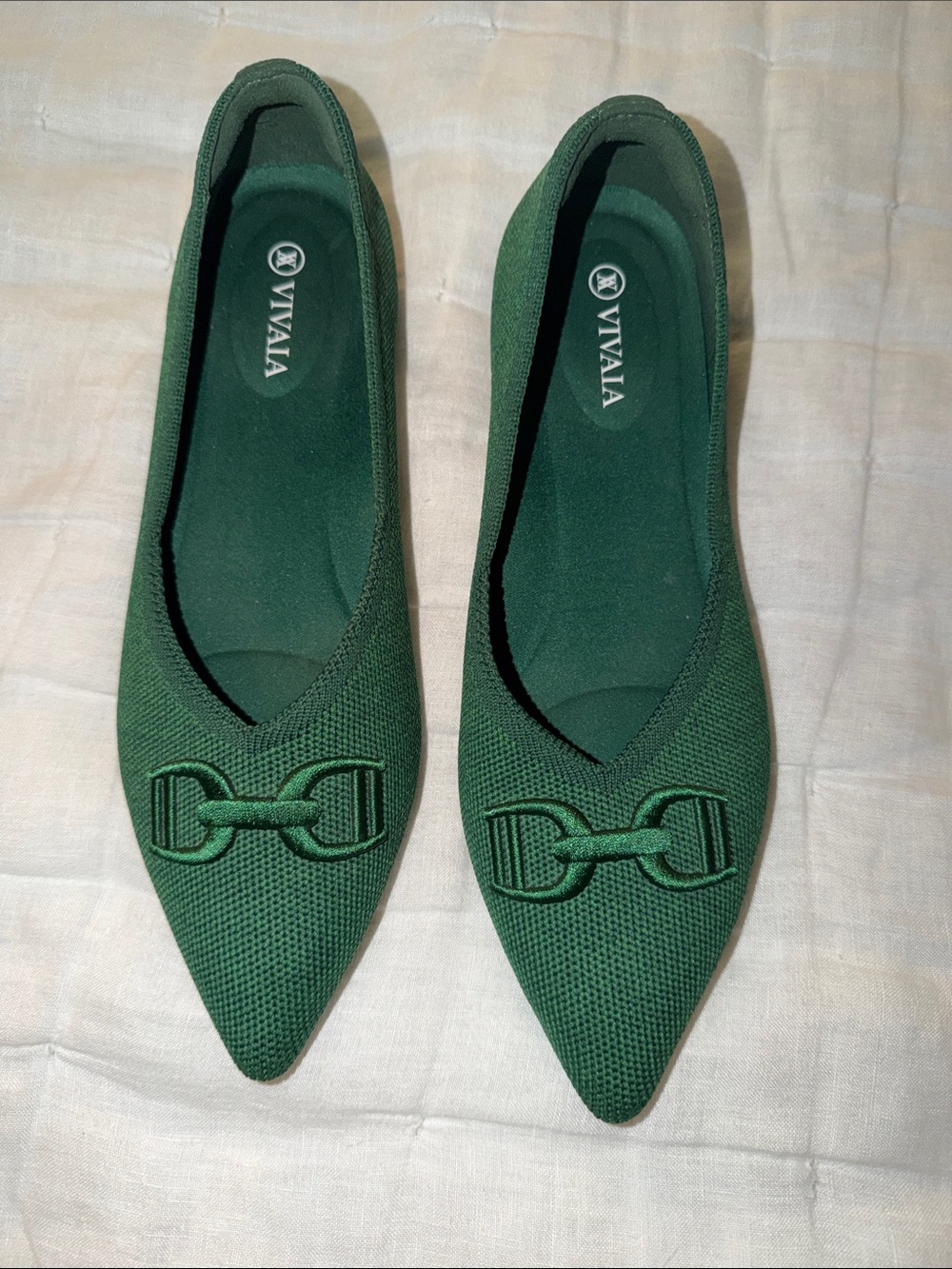 VIVAIA Forest Green Pointed-Toe Flats with Horsebit Detail